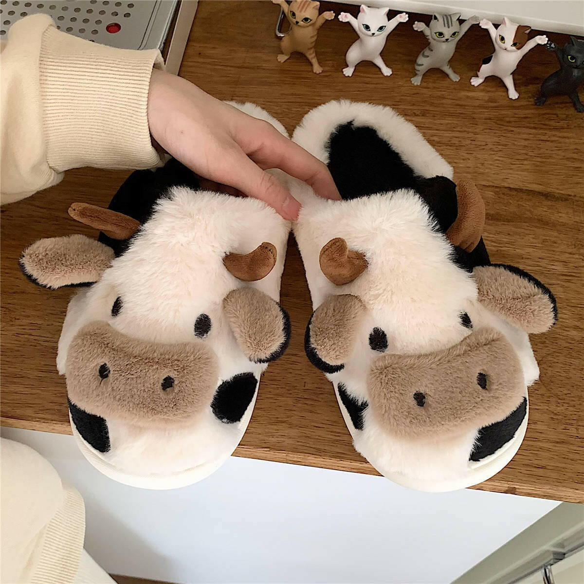 Chaussons Mignons Vache Doux et Chaleureux pour l'Hiver.